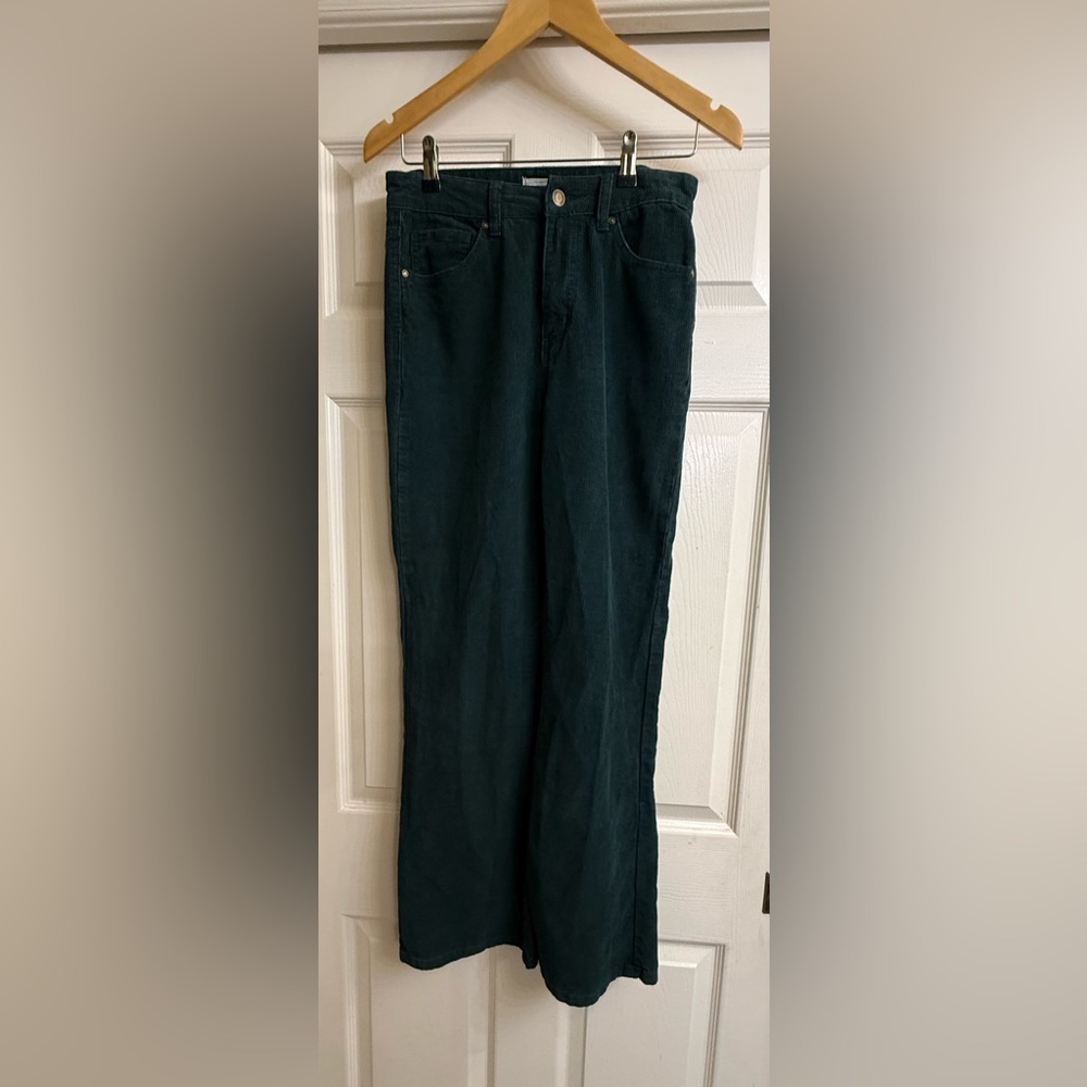 Women's Corduroy Straight Leg Jeans in Dark Green Size 5